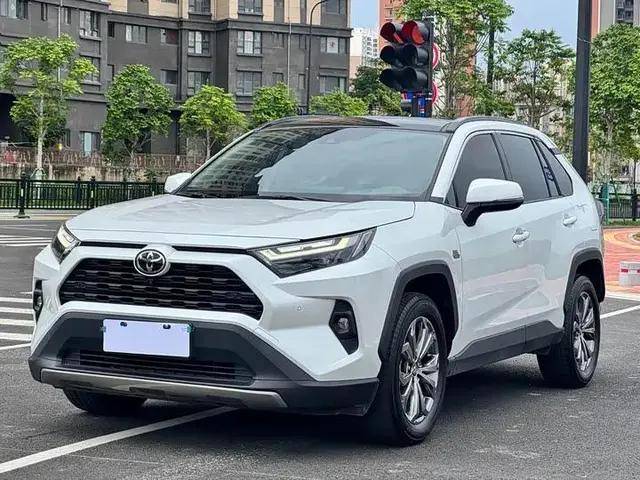 TOYOTA RAV 2023