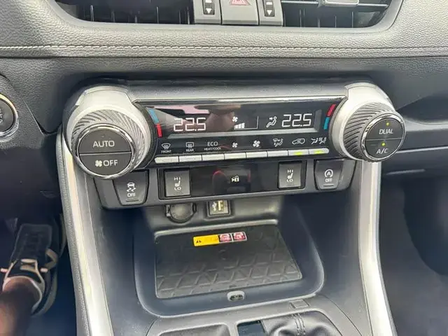 TOYOTA RAV 2023
