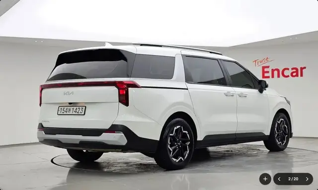 KIA CARNIVAL PRESTIGE 2023