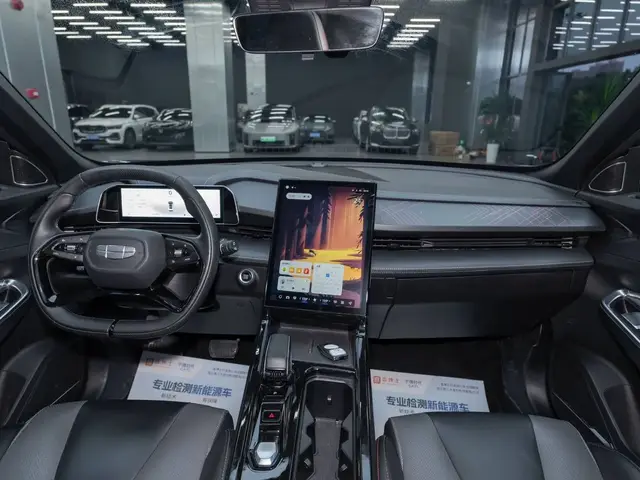 GEELY BOYUE COOL 2023