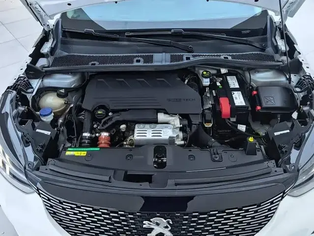 PEUGEOT 2008 2023