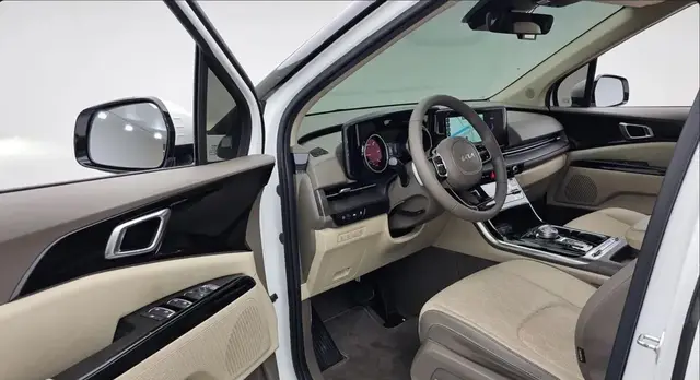 KIA CARNIVAL NOBLESSE 2022