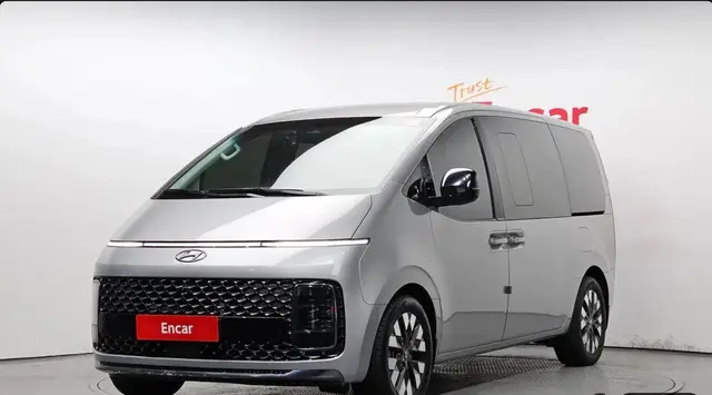 HYUNDAI STARIA 2022