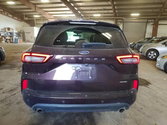 FORD ESCAPE 2023