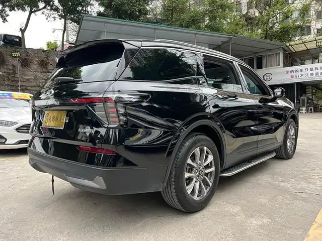 FORD EDGE LUXURY 2023