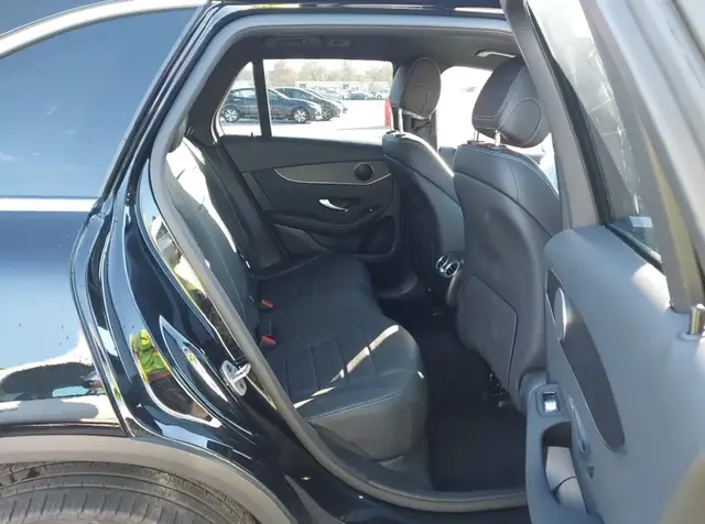 MERCEDES-BENZ GLC 300 2 2022