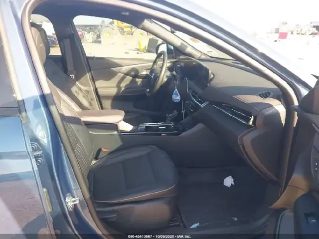 BUICK ENVISTA AVENIR FWD 2025