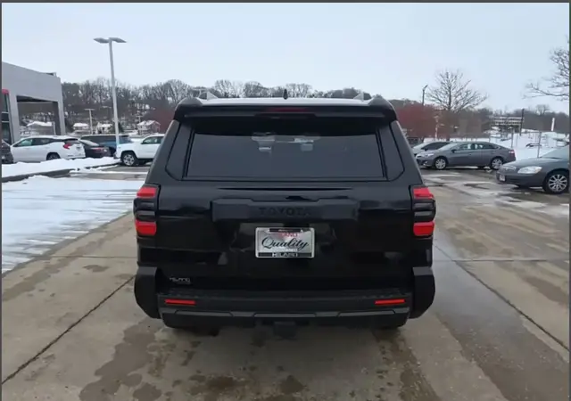 TOYOTA 4RUNNER SR5 2025