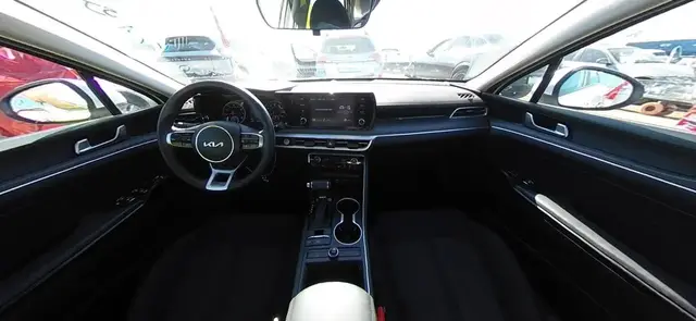 KIA K5 LXS 2022