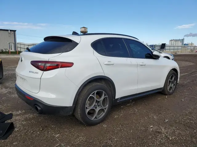 ALFA ROMEO STELVIO 2022