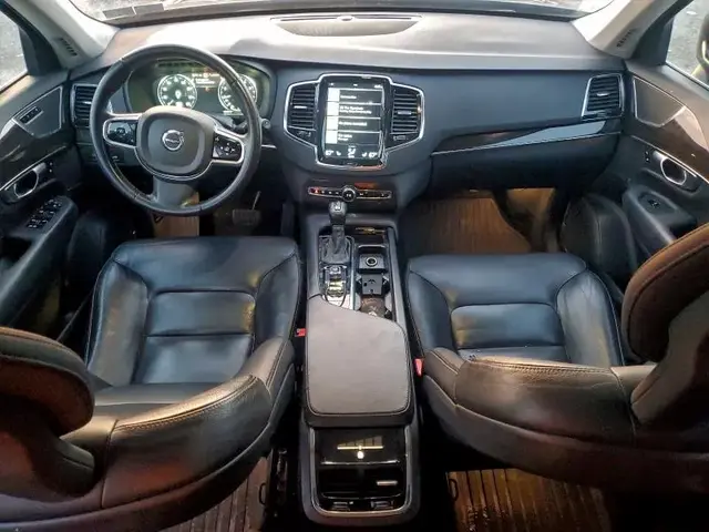 VOLVO XC90 T6 2018