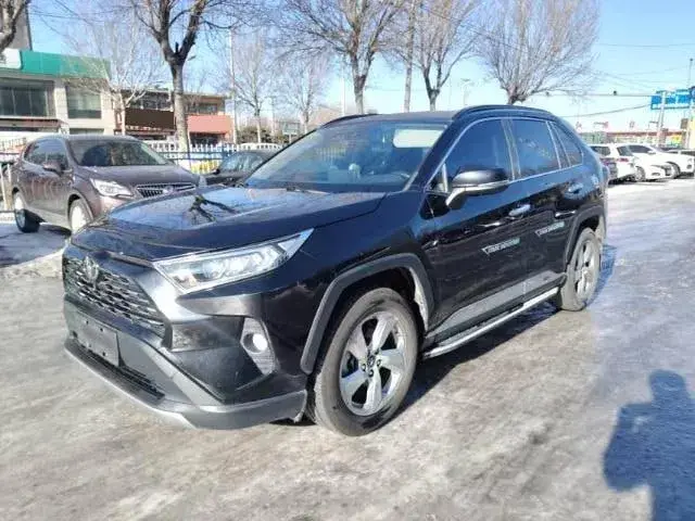 TOYOTA RAV4 2021