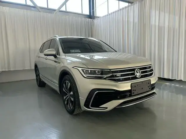 VOLKSWAGEN TIGUAN L 2022