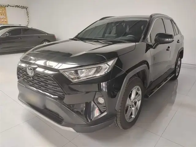 TOYOTA RAV4 2021