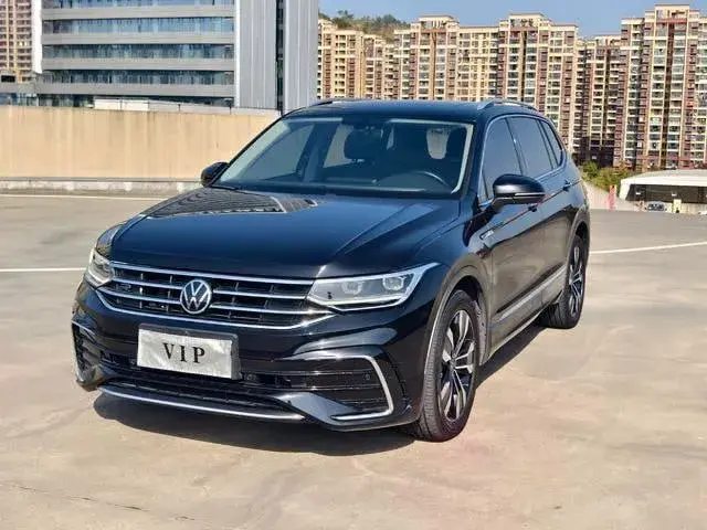 VOLKSWAGEN TIGUAN L 2022