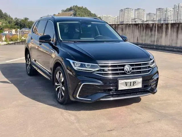 VOLKSWAGEN TIGUAN L 2022