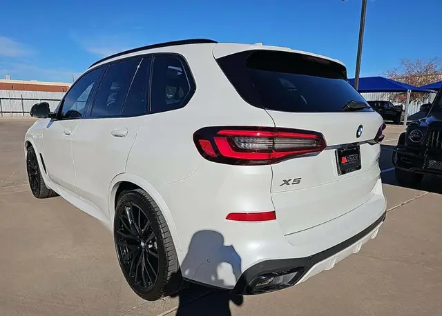 BMW X5 SPORTS ACTIVITY VEHICLE 2020