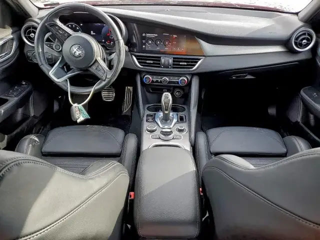 ALFA ROMEO GIULIA TI 2024