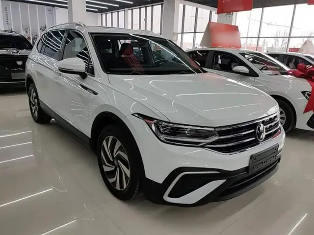 VOLKSWAGEN TIGUAN L 2023