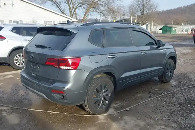 VOLKSWAGEN TAOS 2022