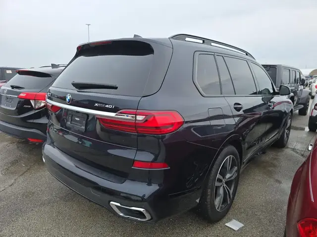 BMW X7 SPORTS ACTIVITY VEHICLE 2022