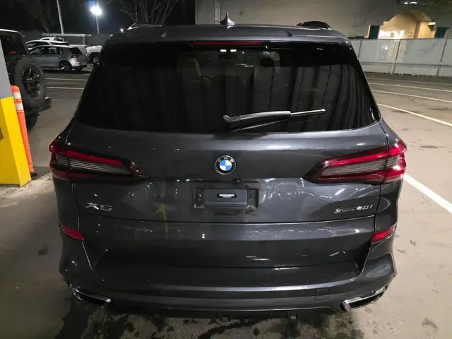 BMW X5 SPORTS ACTIVITY VEHICLE 2021