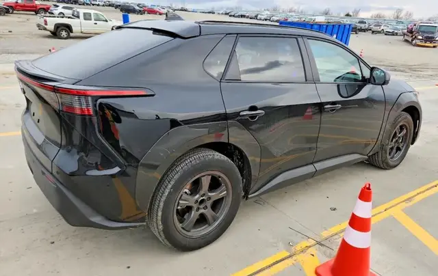 TOYOTA BZ4X XLE 2024