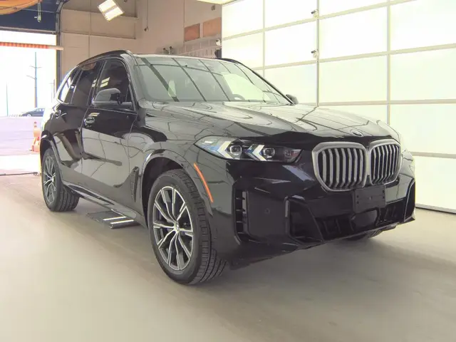 BMW X5 SPORTS ACTIVITY VEHICLE 2024