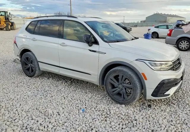 VOLKSWAGEN TIGUAN SE R-LINE BLACK 2023