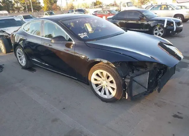 TESLA MODEL S 2018