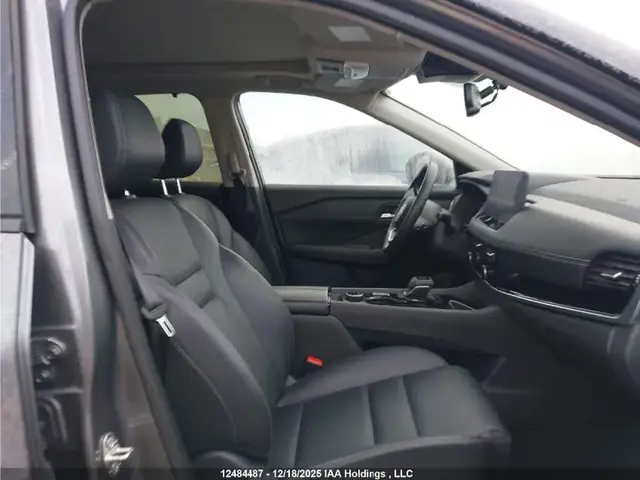 NISSAN ROGUE SL 2024