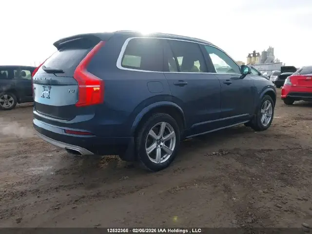 VOLVO XC90 T6 MOMENTUM 2020