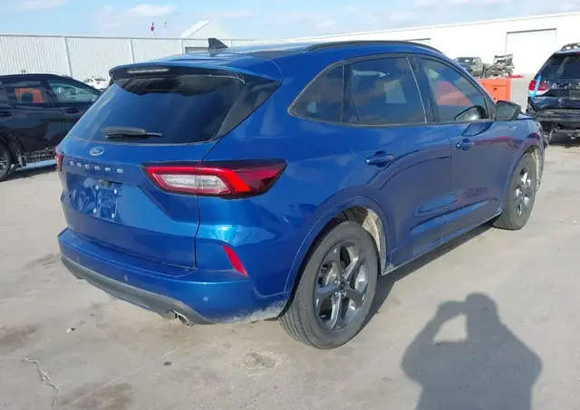 FORD ESCAPE ST-LINE 1 2023