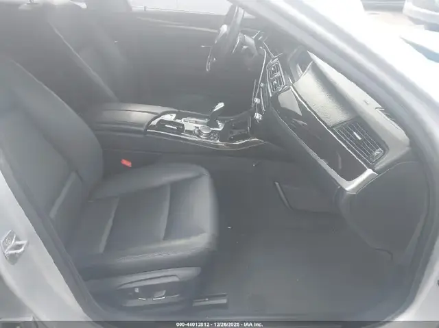 BMW 528I XDRIVE 2016