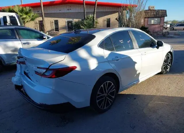 TOYOTA CAMRY XLE 2025