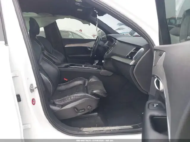 VOLVO XC90 T6 R-DESIGN 2016