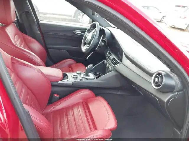 ALFA ROMEO GIULIA VELOCE TI 2022