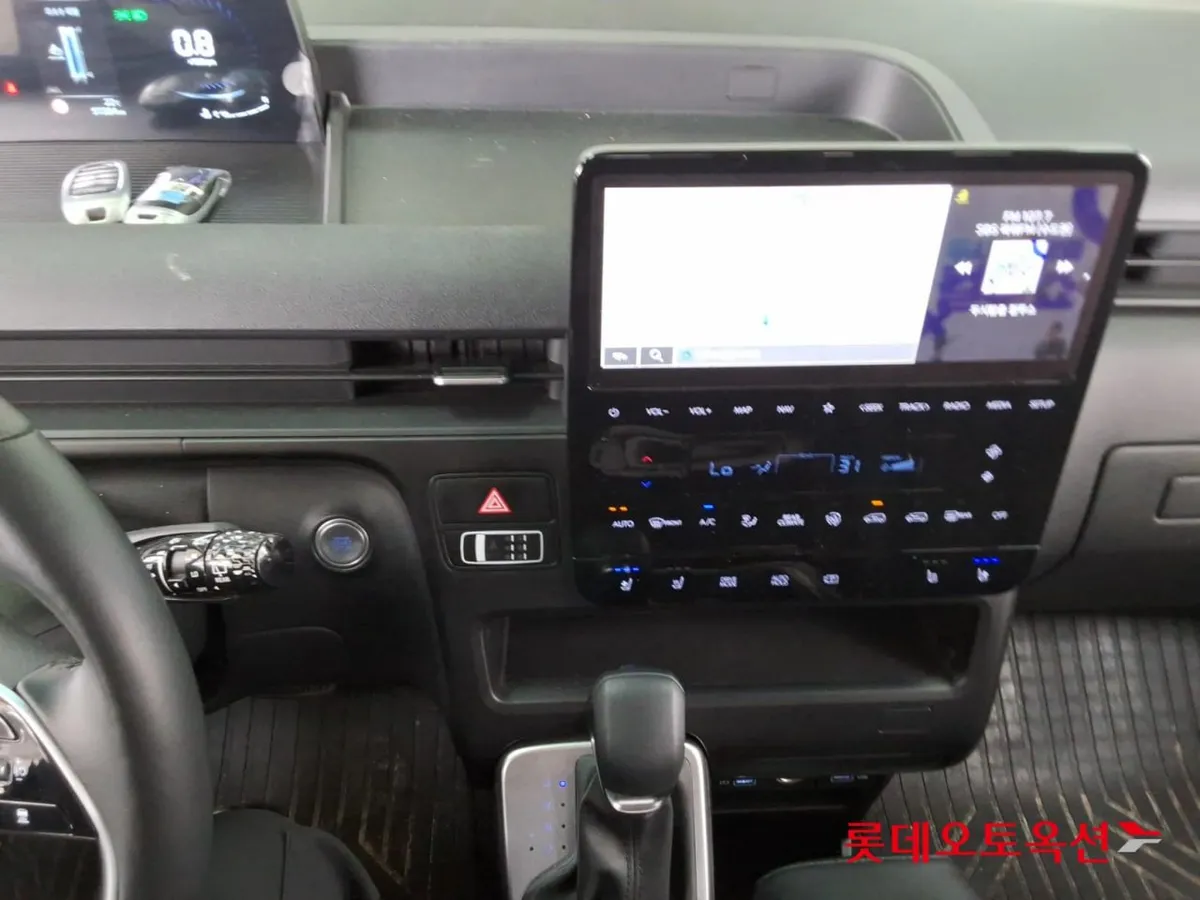 HYUNDAI STARIA TOURER 9 2026