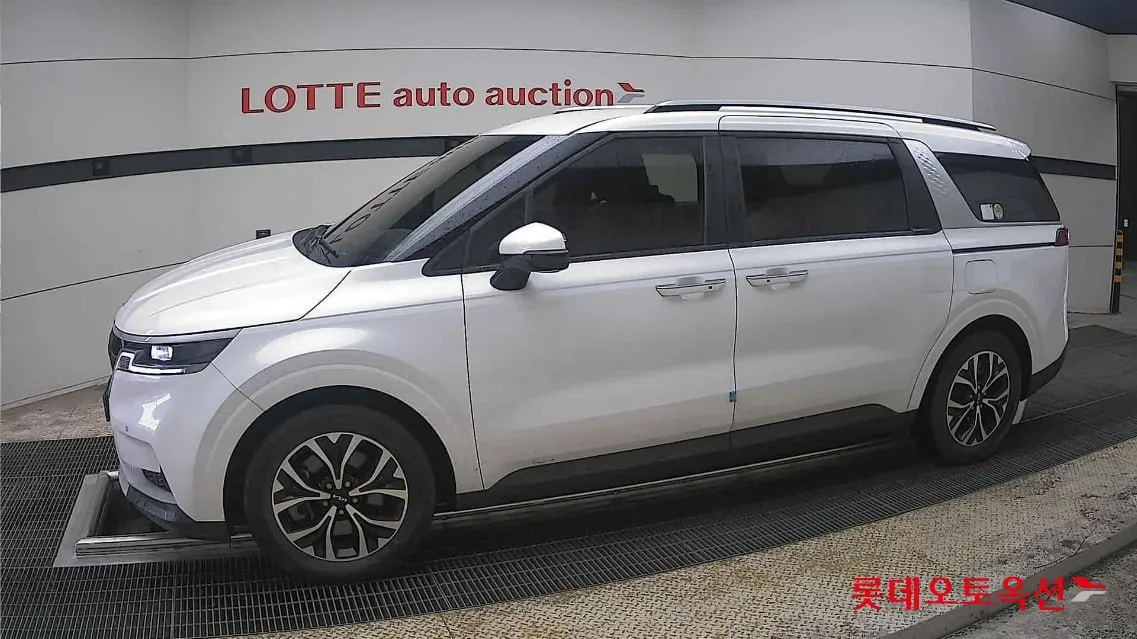 KIA CARNIVAL PRESTIGE 9 2026