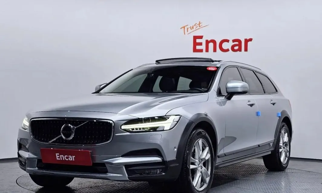 VOLVO V90 CROSS COUNTRY 2017