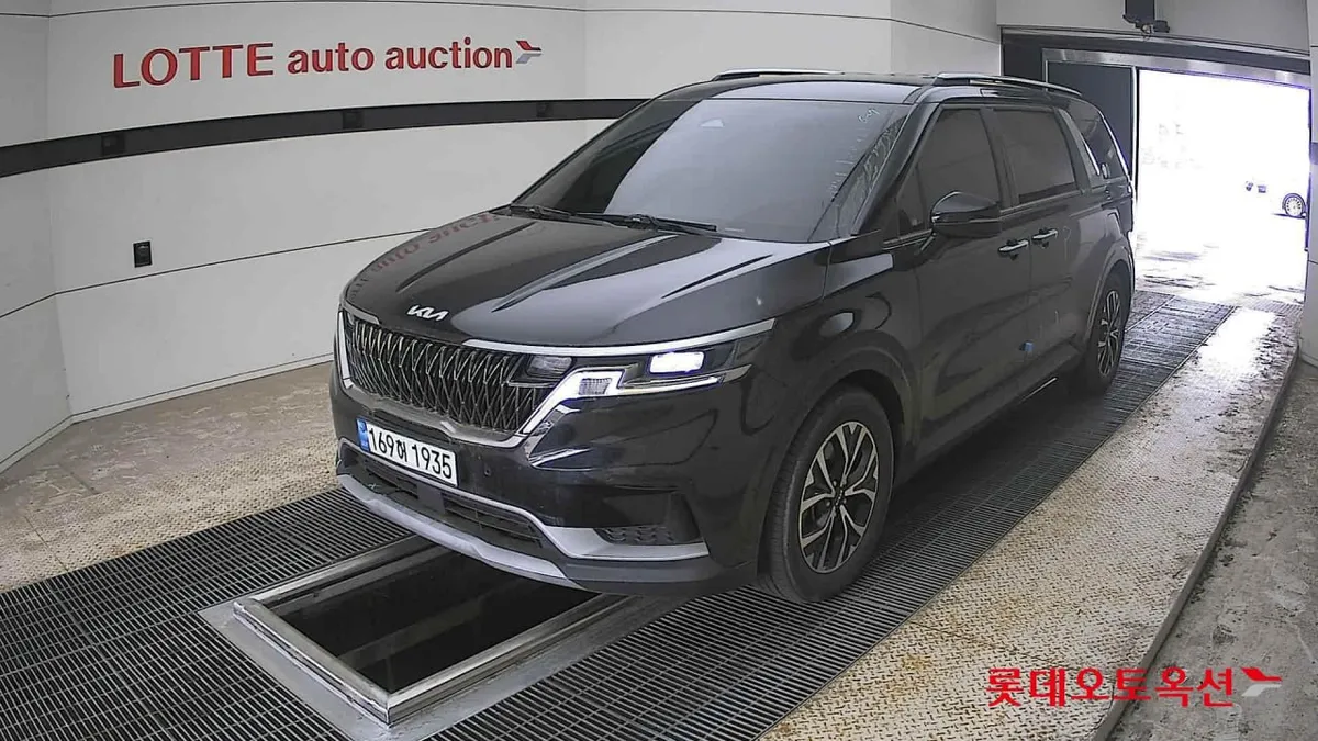 KIA CARNIVAL PRESTIGE 9 2022