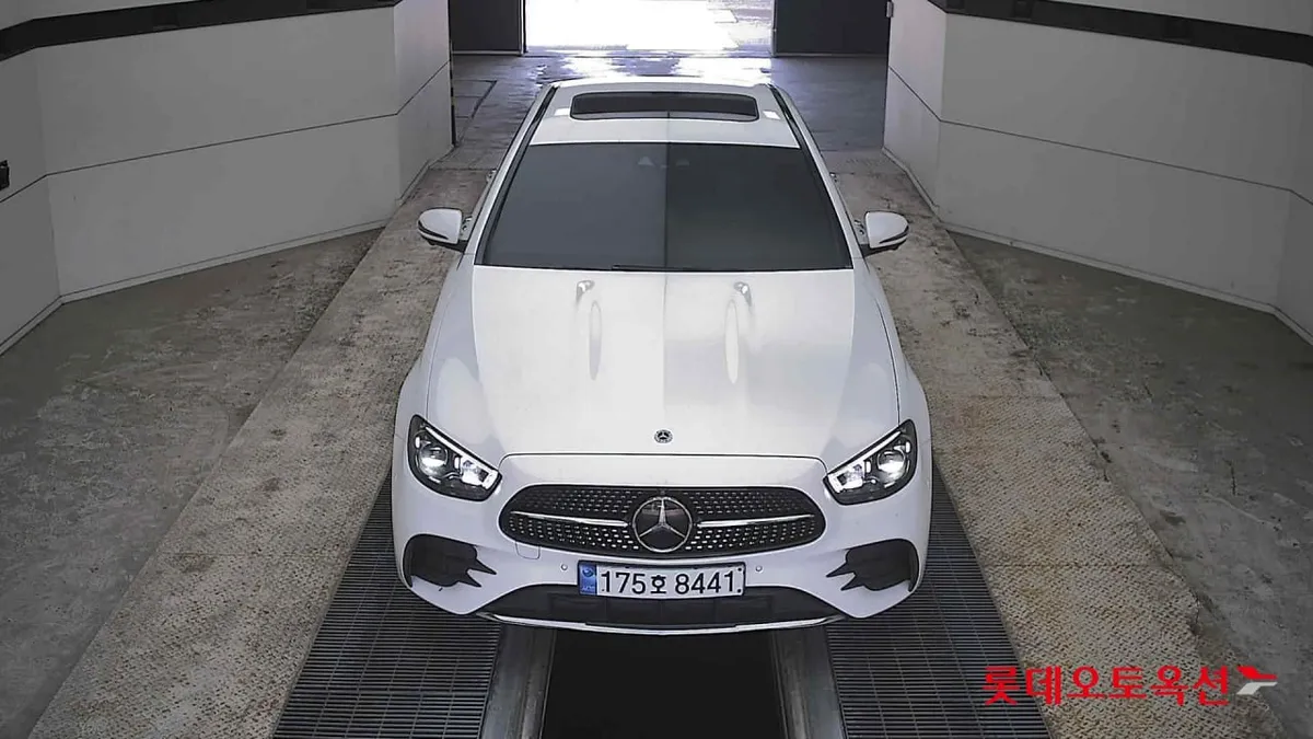 MERCEDES-BENZ E-CLASS BENZ E220D AMG LINE 2023
