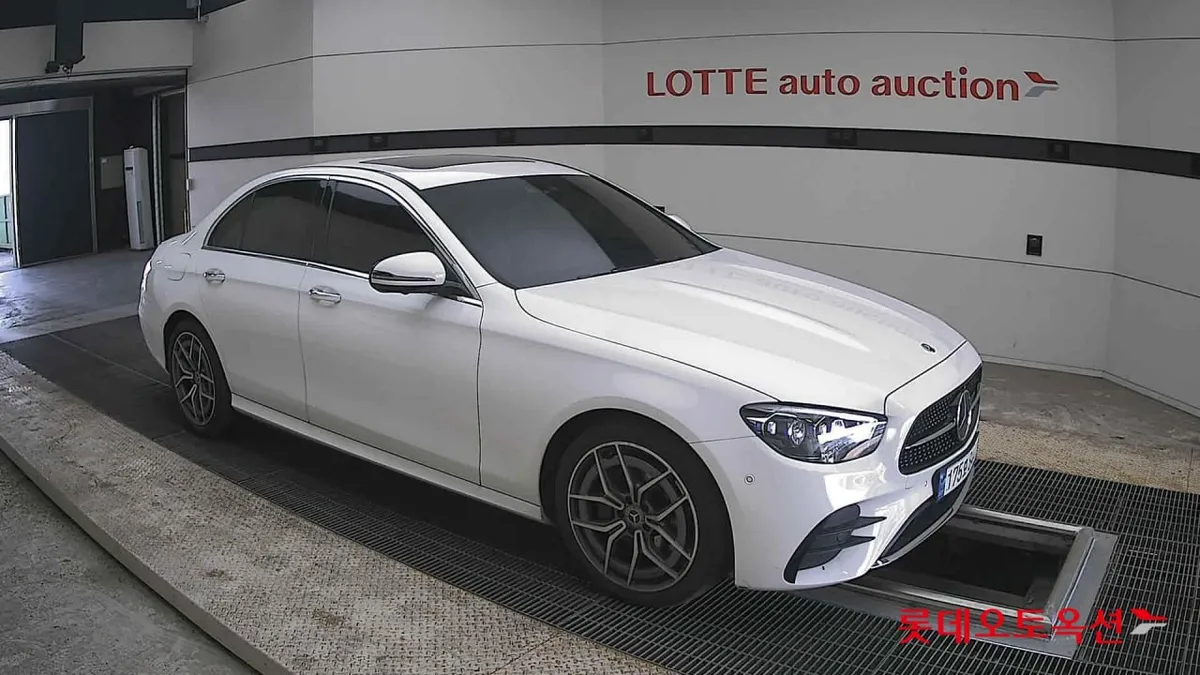 MERCEDES-BENZ E-CLASS BENZ E220D AMG LINE 2023