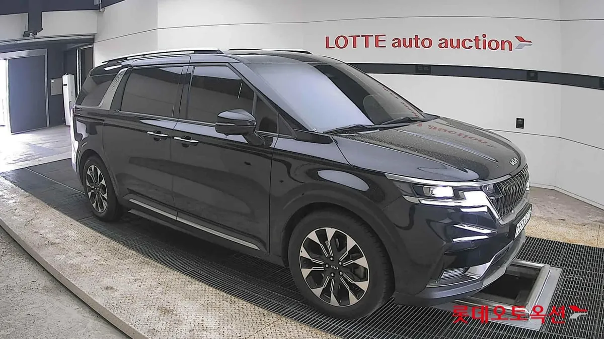 KIA CARNIVAL SIGNATURE 7 2021