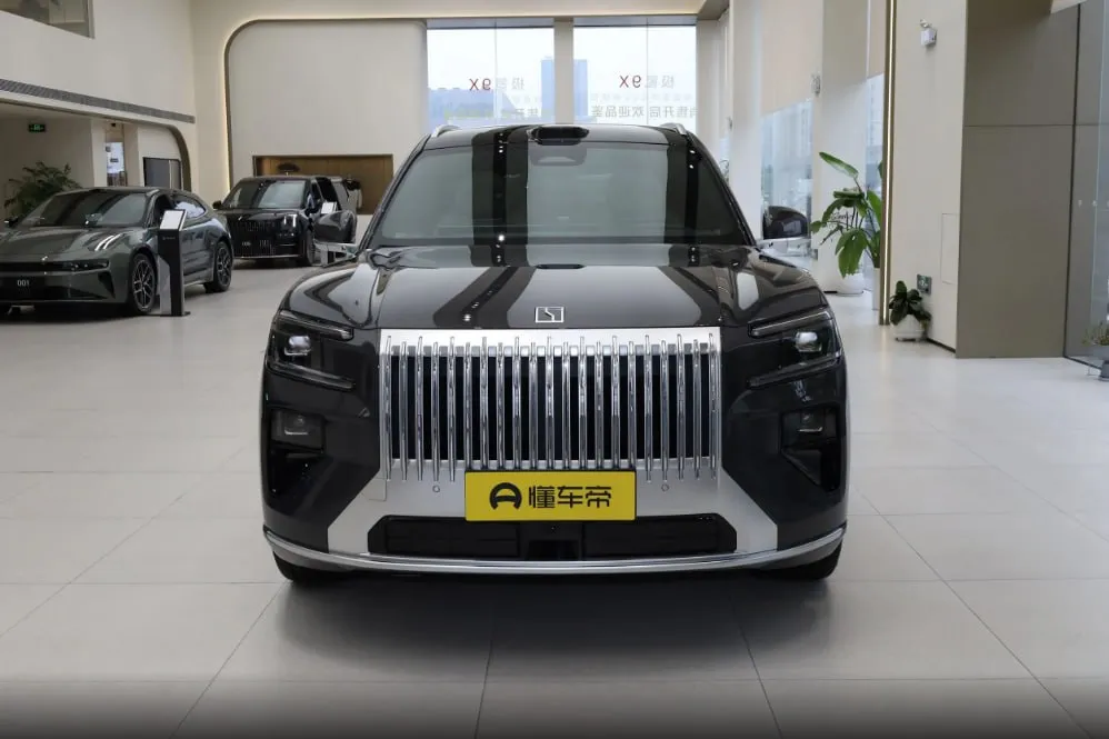 ZEEKR 8X 2026