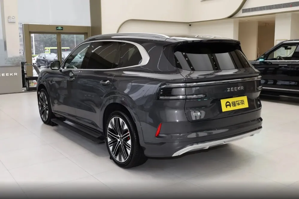 ZEEKR 8X 2026