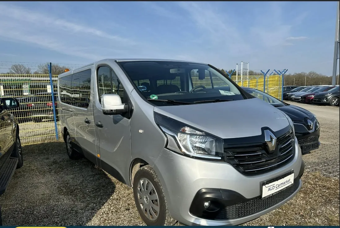 RENAULT TRAFIC COMBI EXPRESSION 2018