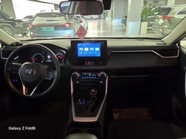 TOYOTA RAV4 2022