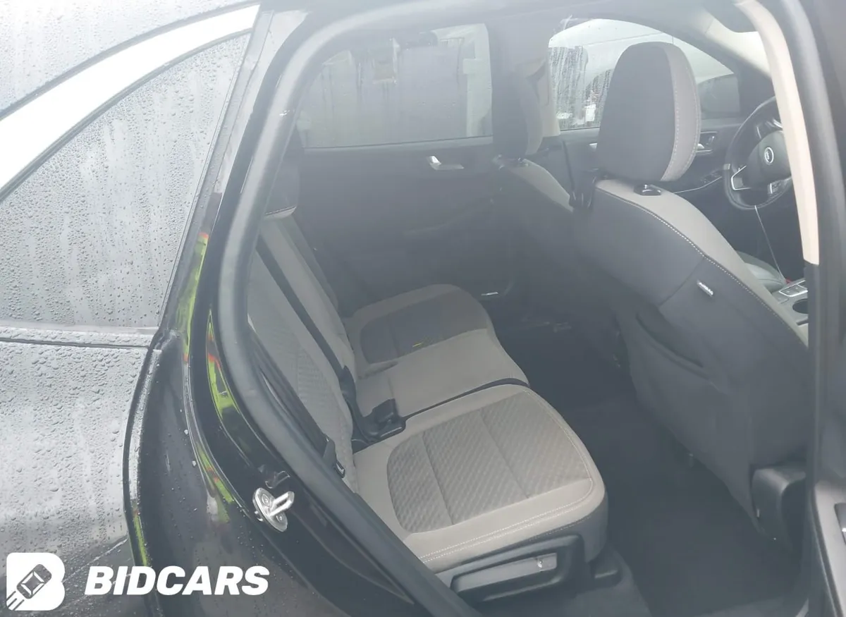 FORD ESCAPE SE 2020