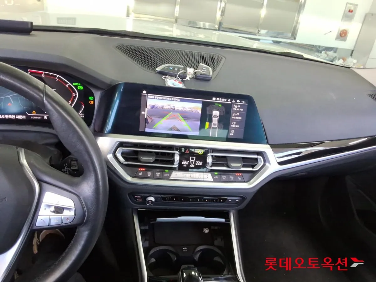 BMW 320I LUXURY 2022